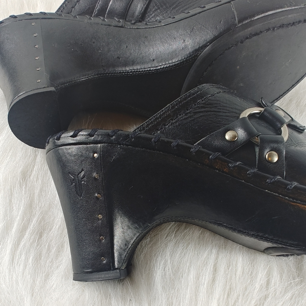 Frye Charlotte Ring Black Leather Mule Clogs size 9M - Picture 14 of 14
